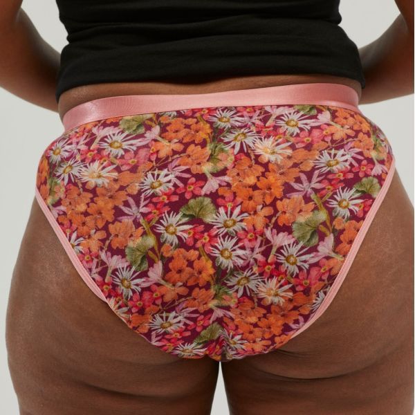 Staydry Ladies Bikini Brief Floral 250ml Size 26/6XL - Image 3