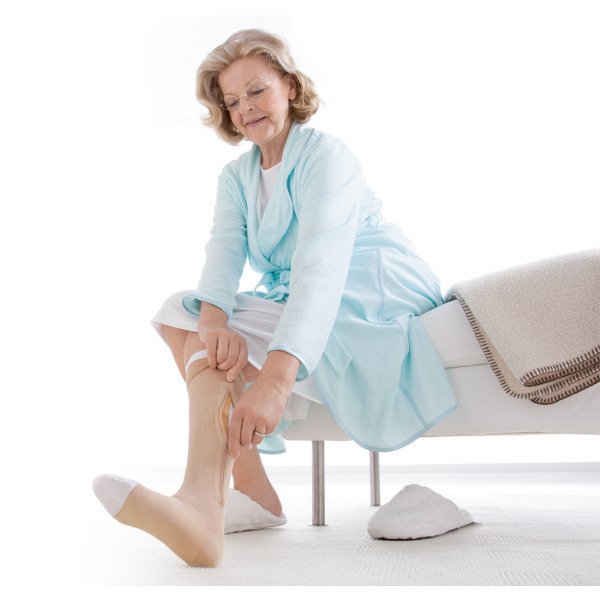 JOBST UlcerCare Kit Knee High Zip Right Closure Small Beige - Image 3