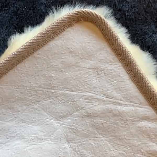 Sheepskin Wheelchair Seat Gold 43x43cm - Image 2