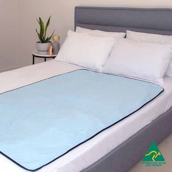 Image of MiNappi Waterproof And Absorbent Bed Pad Queen by MiNappi